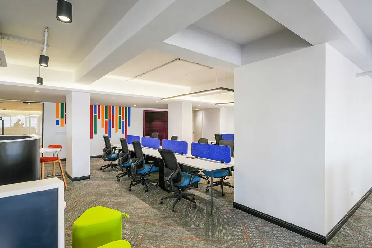 SIAR DIGITAL-MEDIA HOUSE · 04