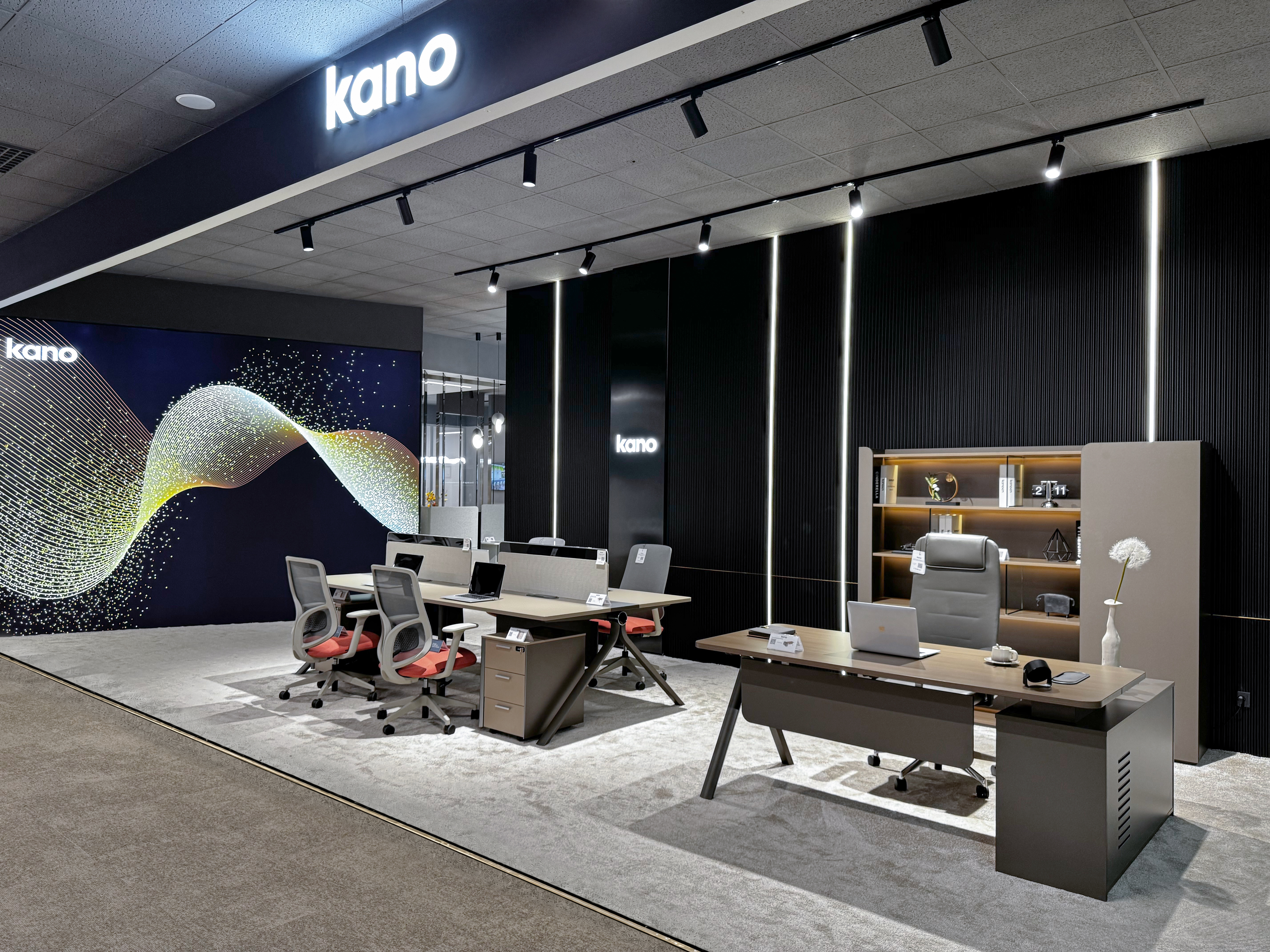 Шоурум Kano by ERGO Premium с рабочими местами и кабинетом руководителя
